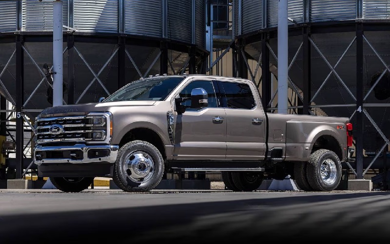 2026 Grey Ford F-450 Super Duty